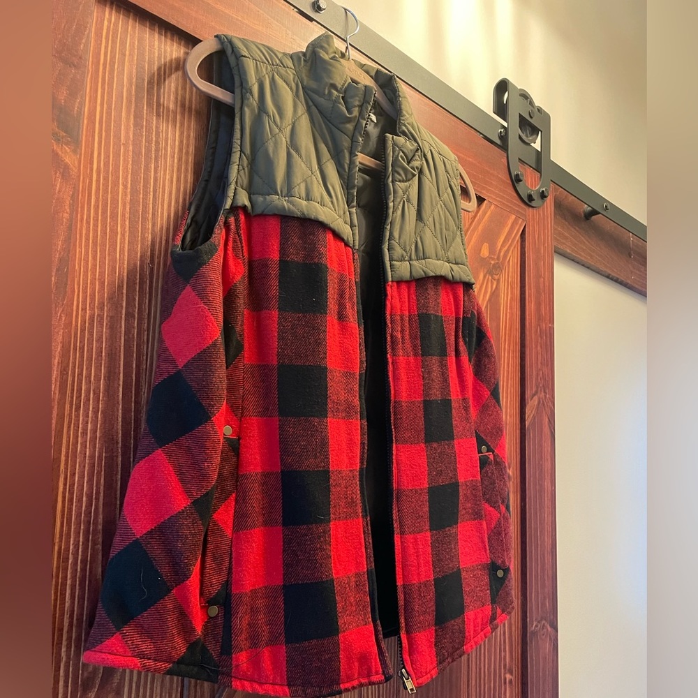 Women’s vest - size large